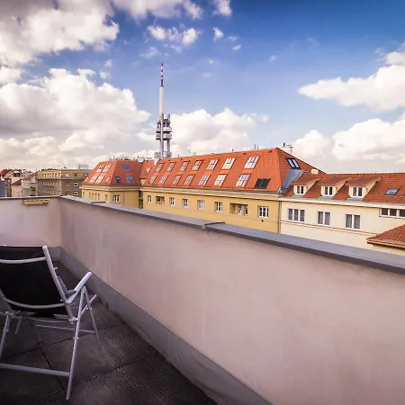 Millben Zizkov Tower * Prag